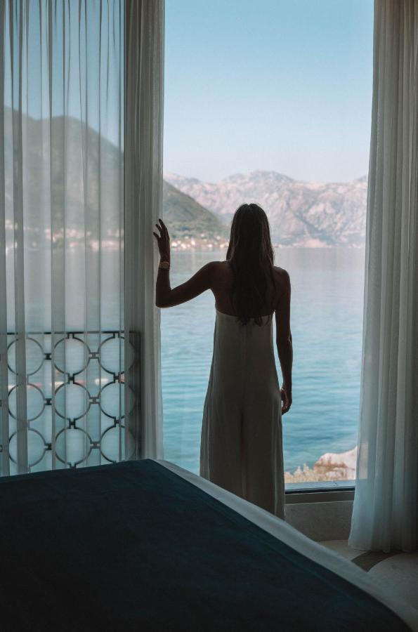 Corso Levante Luxury Suites Dobrota Kotor Exteriér fotografie