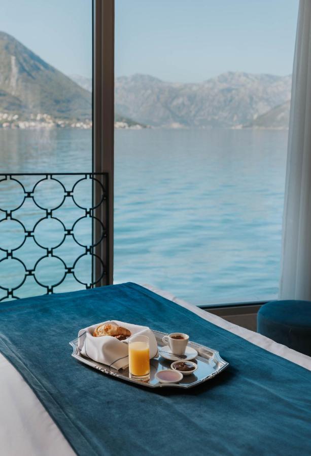 Corso Levante Luxury Suites Dobrota Kotor Exteriér fotografie