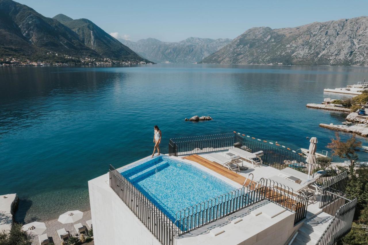 Corso Levante Luxury Suites Dobrota Kotor Exteriér fotografie