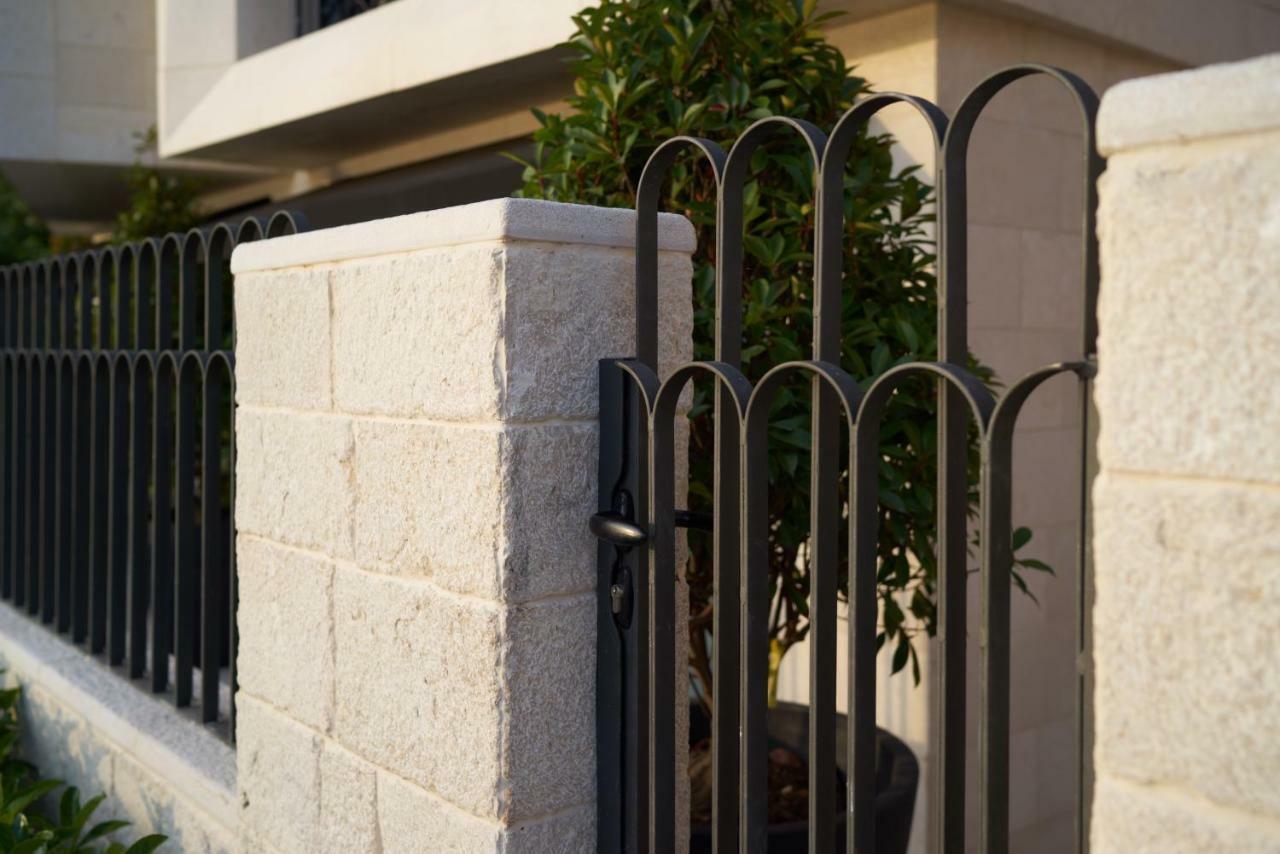 Corso Levante Luxury Suites Dobrota Kotor Exteriér fotografie